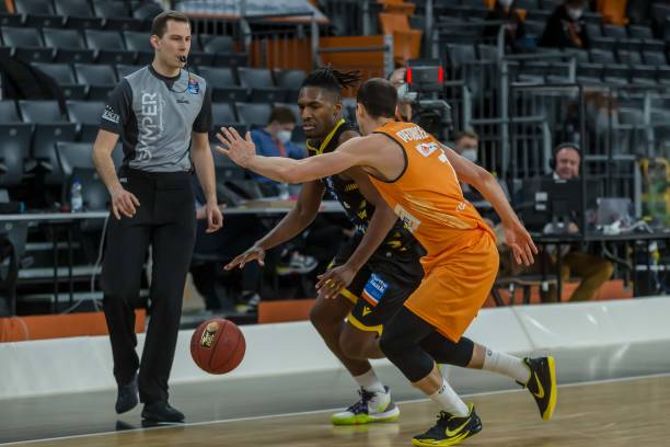 周金辉表示 周金辉表示