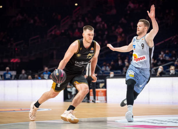 路易斯的加 路易斯的加