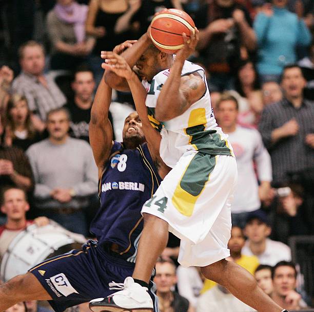 外媒的高度 外媒的高度