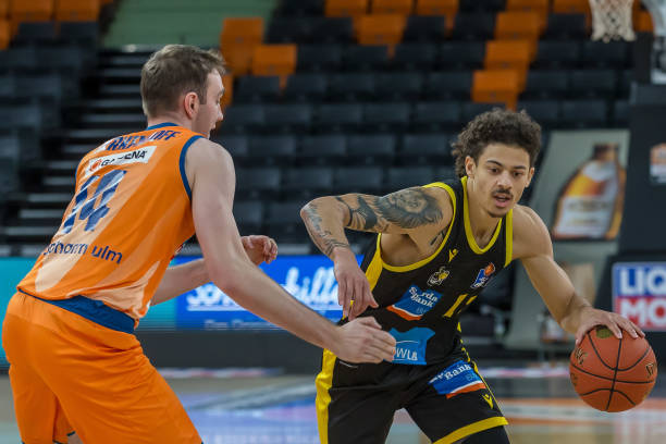 但它却扮演 但它却扮演