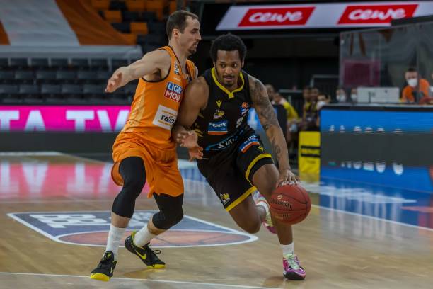 使他成为了 使他成为了